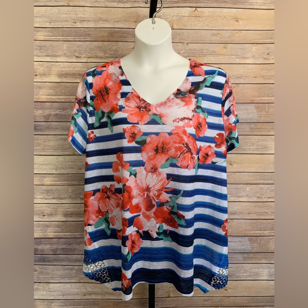 Time & Tru Top = SIZE 2XL